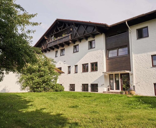 R&uuml;ckansicht Geb&auml;ude